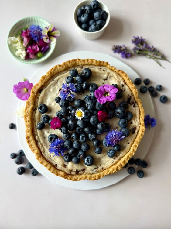 Stracciatella Cheesecake mit Heidelbeeren 