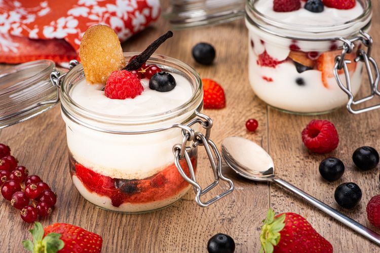 Stracciatellás-epres tiramisu